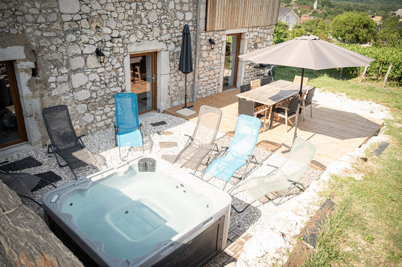 jacuzzi dans les vignes Annecy